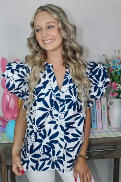 Navy U0026 White Mix Ruffle Top<Allie Lynn's Boutique New